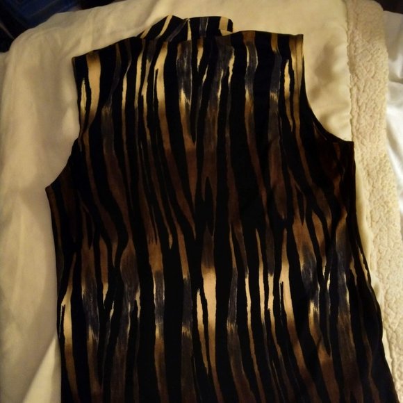 Tiger striped Tank Top with Mock neck - Picture 4 of 5